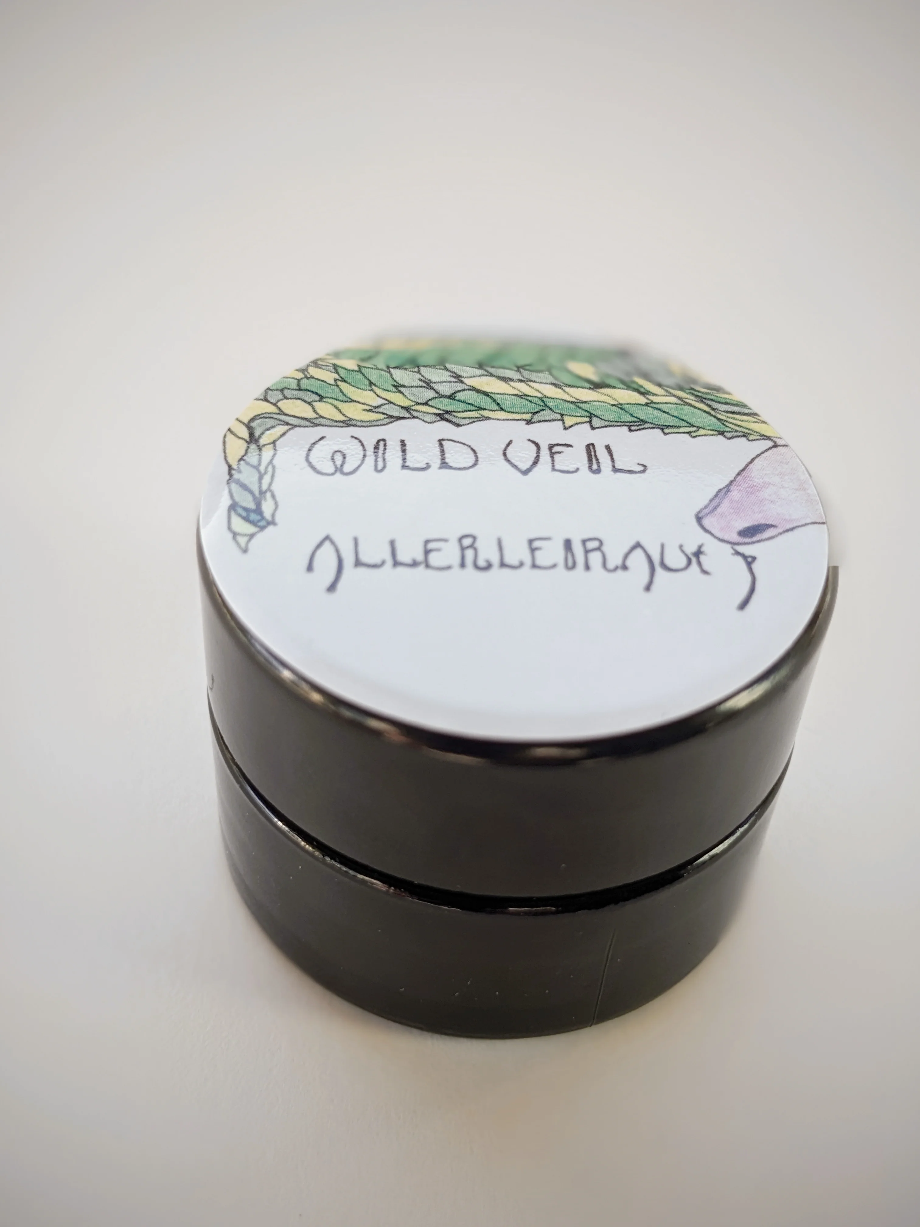 Allerleirauh. lilac enfleurage perfume with apricot, oakmoss, damask rose and white cedar. July 2023 - Image 20