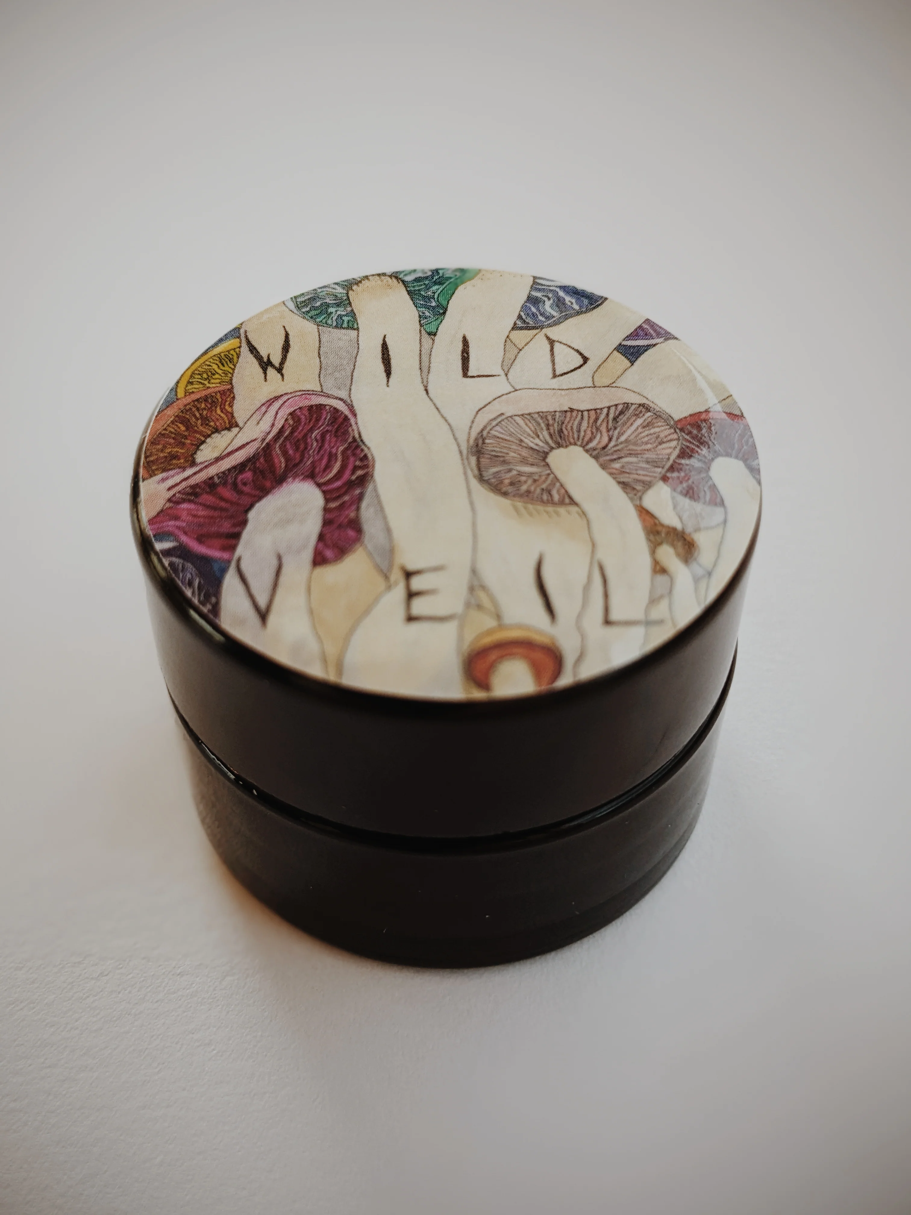 Amethyst. natural perfume. lavender, lilac and violet synaesthesia. September 2024 - Image 8