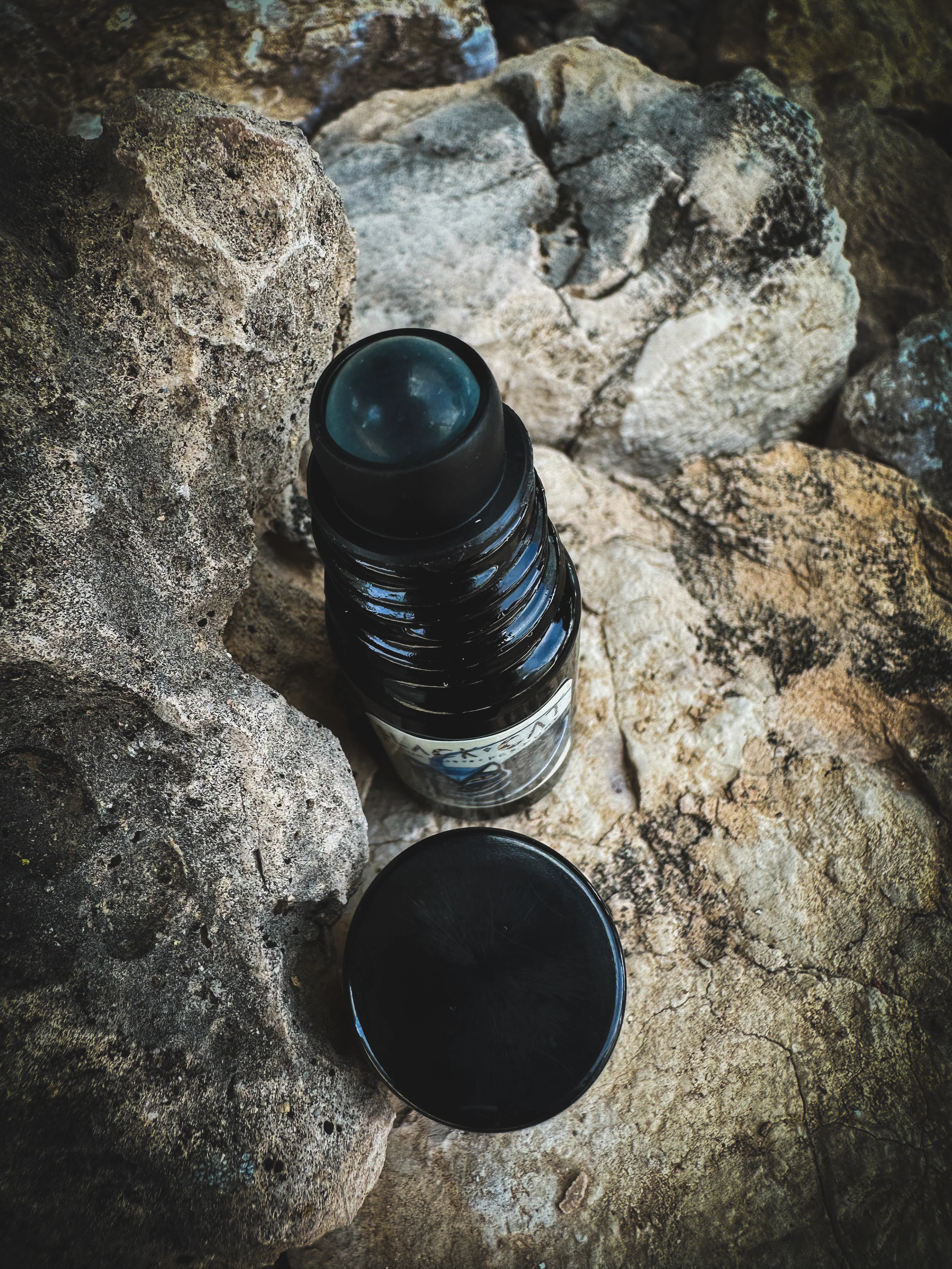 Black Cat. natural forest perfume. smoke, wild clove, lavender, frangipani, herbs, moss. February 2024 - Image 9