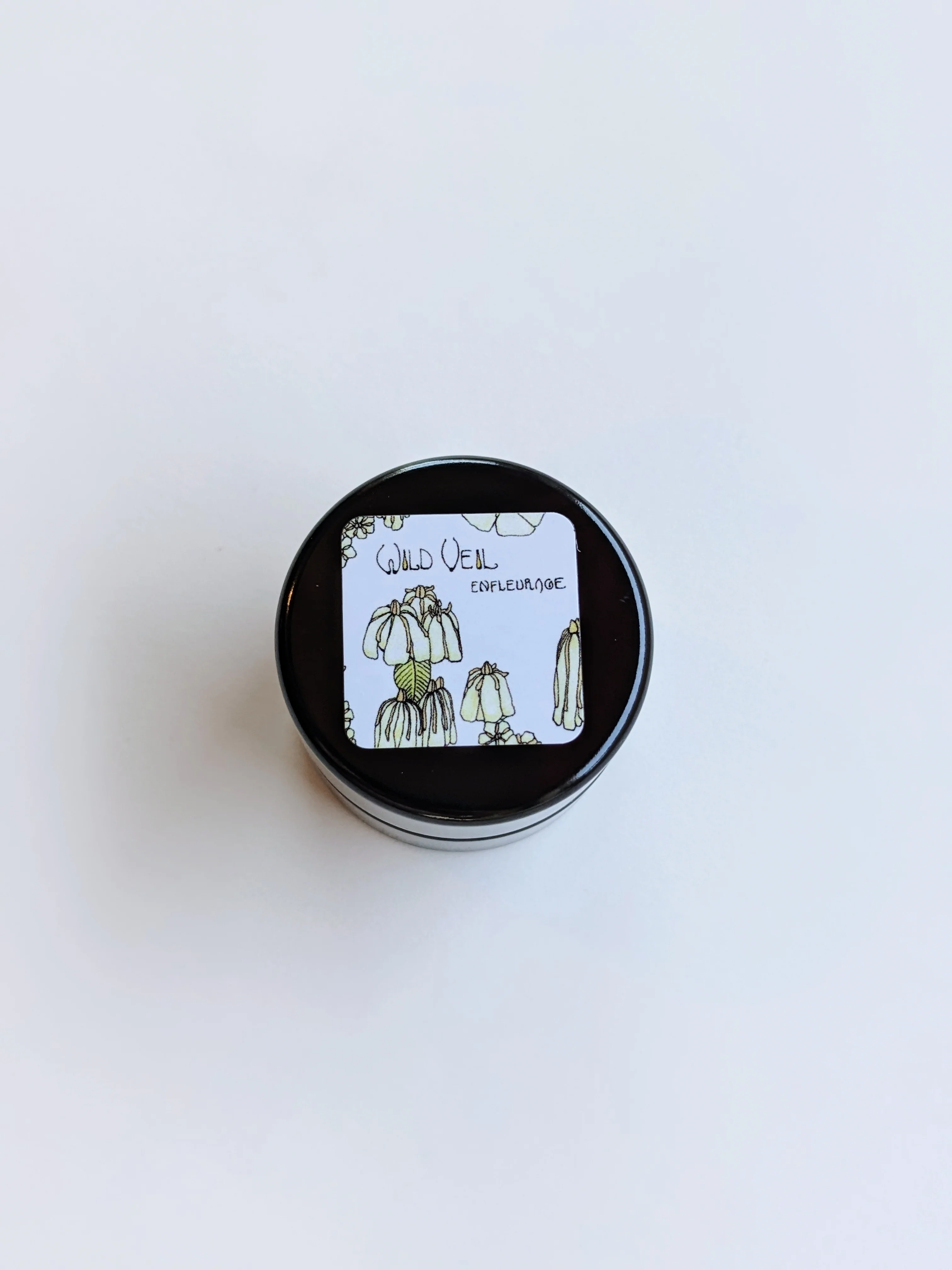 Cestrum Nocturnum Enfleurage (night blooming jasmine). Rare. Vernix on décolletage, a cherry dirge, honeysuckle nectar, dark sweet compote, powder, heliotrope, Louisiana sidewalk - Image 9