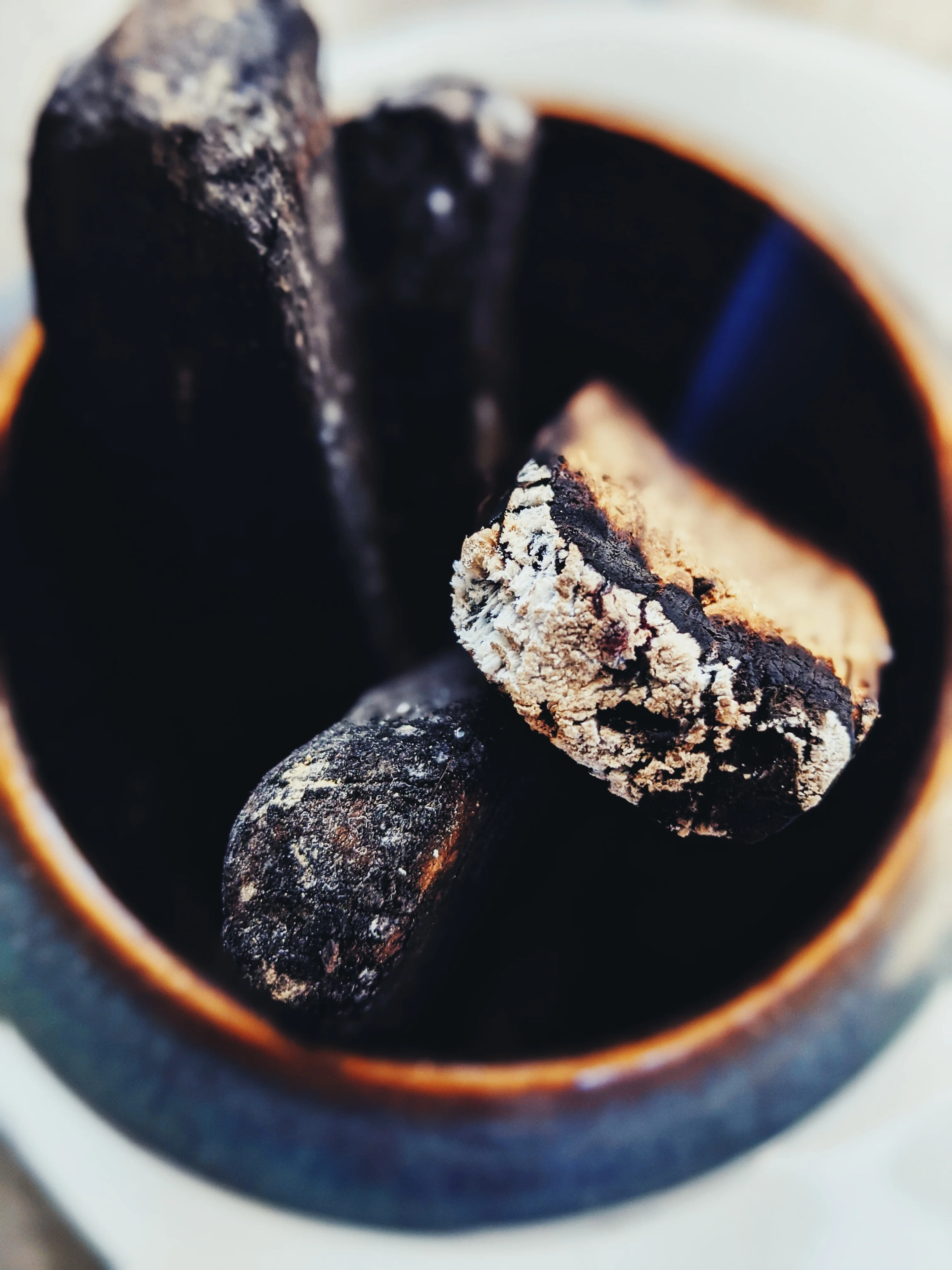 Palo Santo Smoke Enfleurage. August 2022 - Image 3