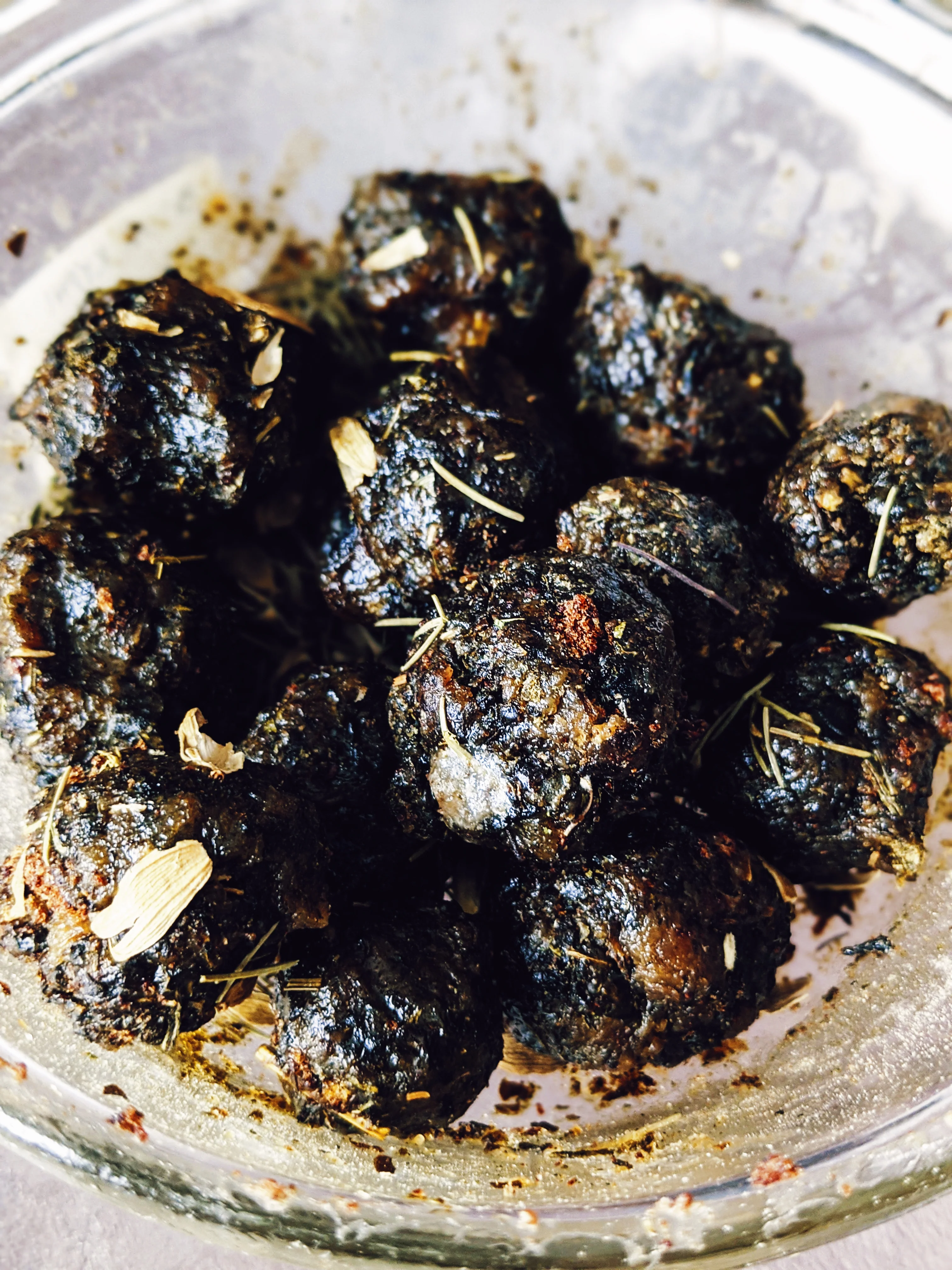 Inchoate Neri-Koh Incense. Zaatar, Malawi camphor basil, scented geranium, black sage, roses (alba, moss, damask, musk, and gallica), apricots, cardamom, wild fir balsam and red spruce boughs. - Image 16