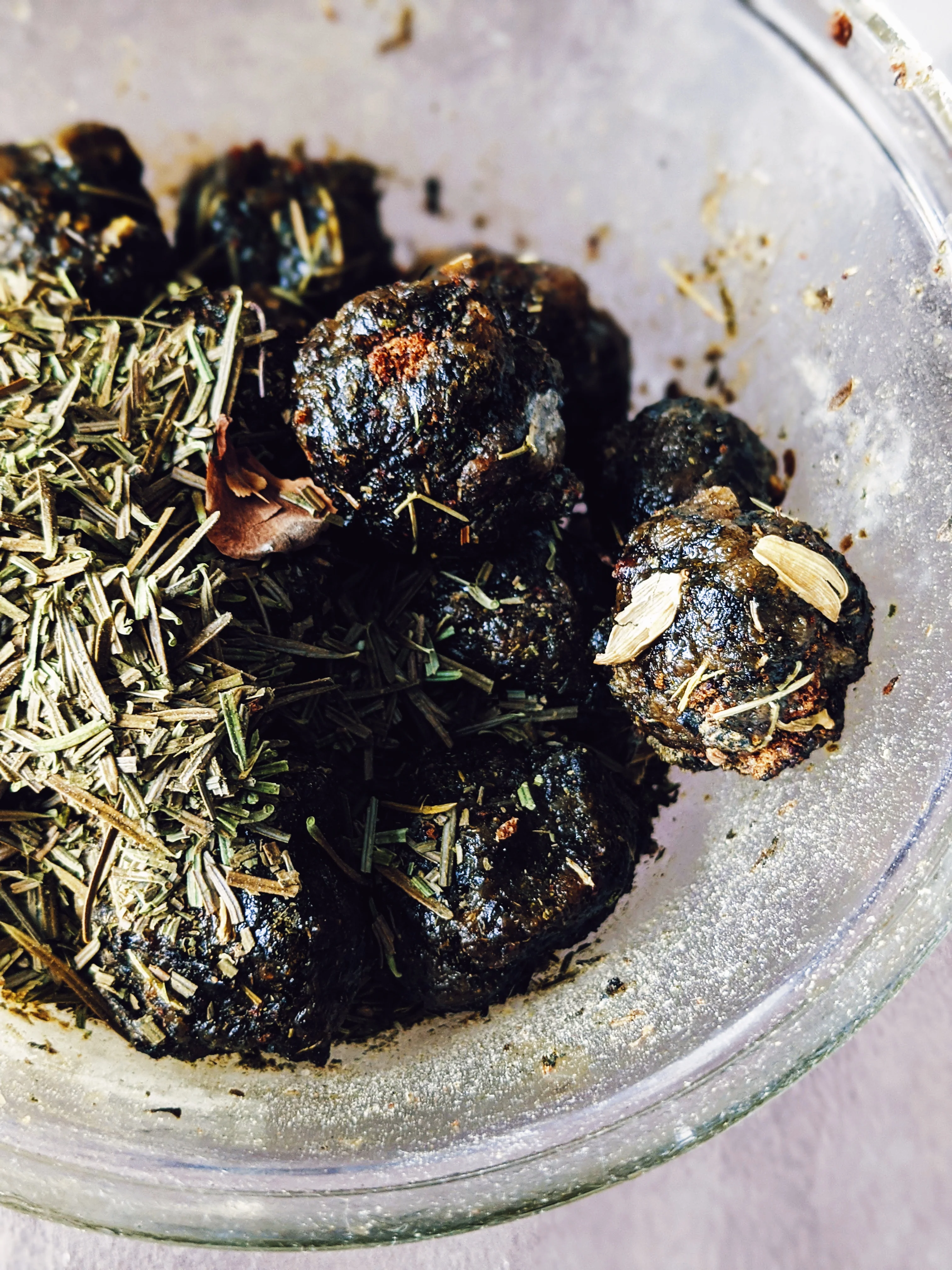 Inchoate Neri-Koh Incense. Zaatar, Malawi camphor basil, scented geranium, black sage, roses (alba, moss, damask, musk, and gallica), apricots, cardamom, wild fir balsam and red spruce boughs. - Image 5