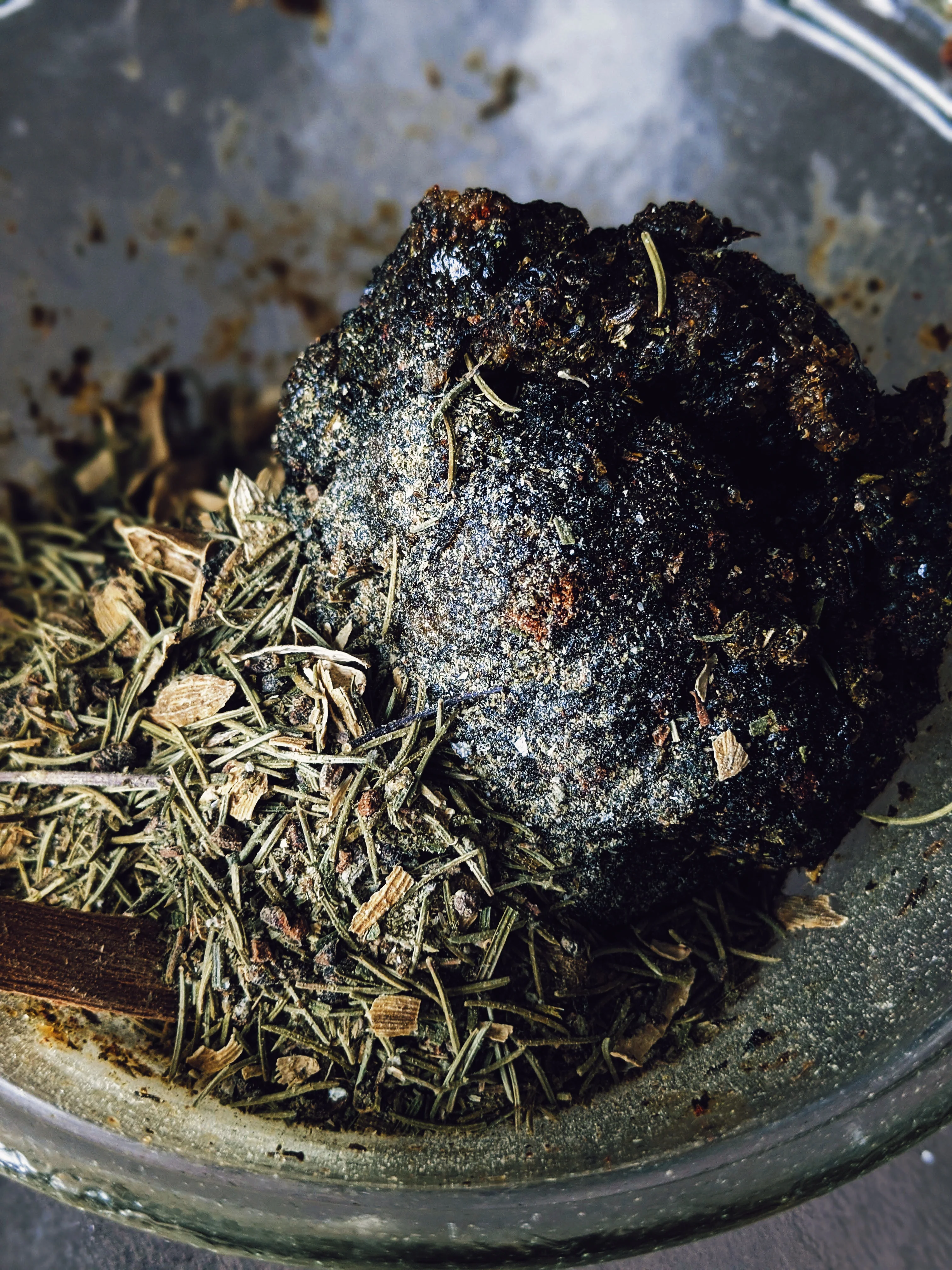 Inchoate Neri-Koh Incense. Zaatar, Malawi camphor basil, scented geranium, black sage, roses (alba, moss, damask, musk, and gallica), apricots, cardamom, wild fir balsam and red spruce boughs. - Image 8