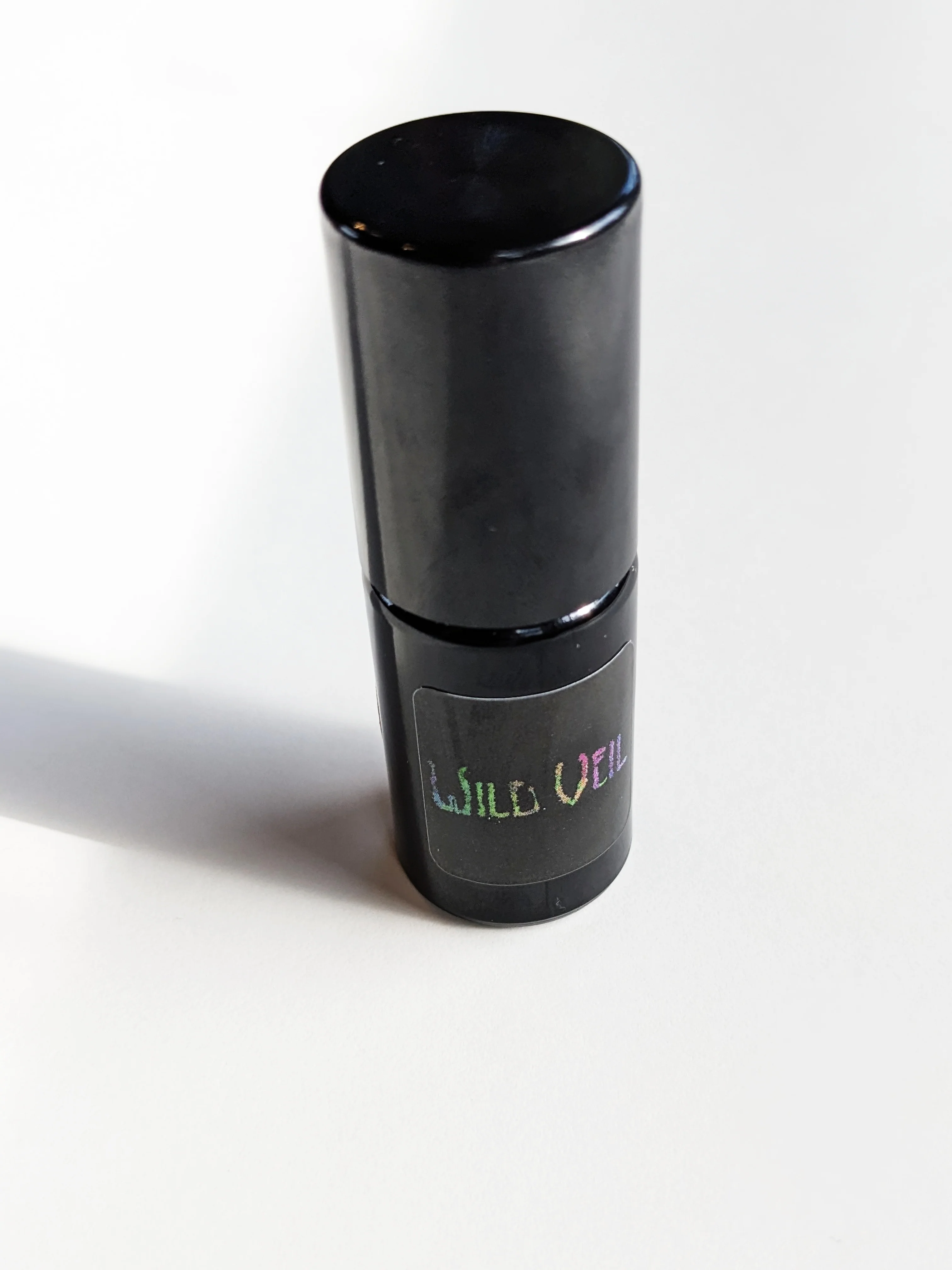 Menhit. Natural perfume. California figs, orange blossom + sandalwood. April 2023 - Image 5