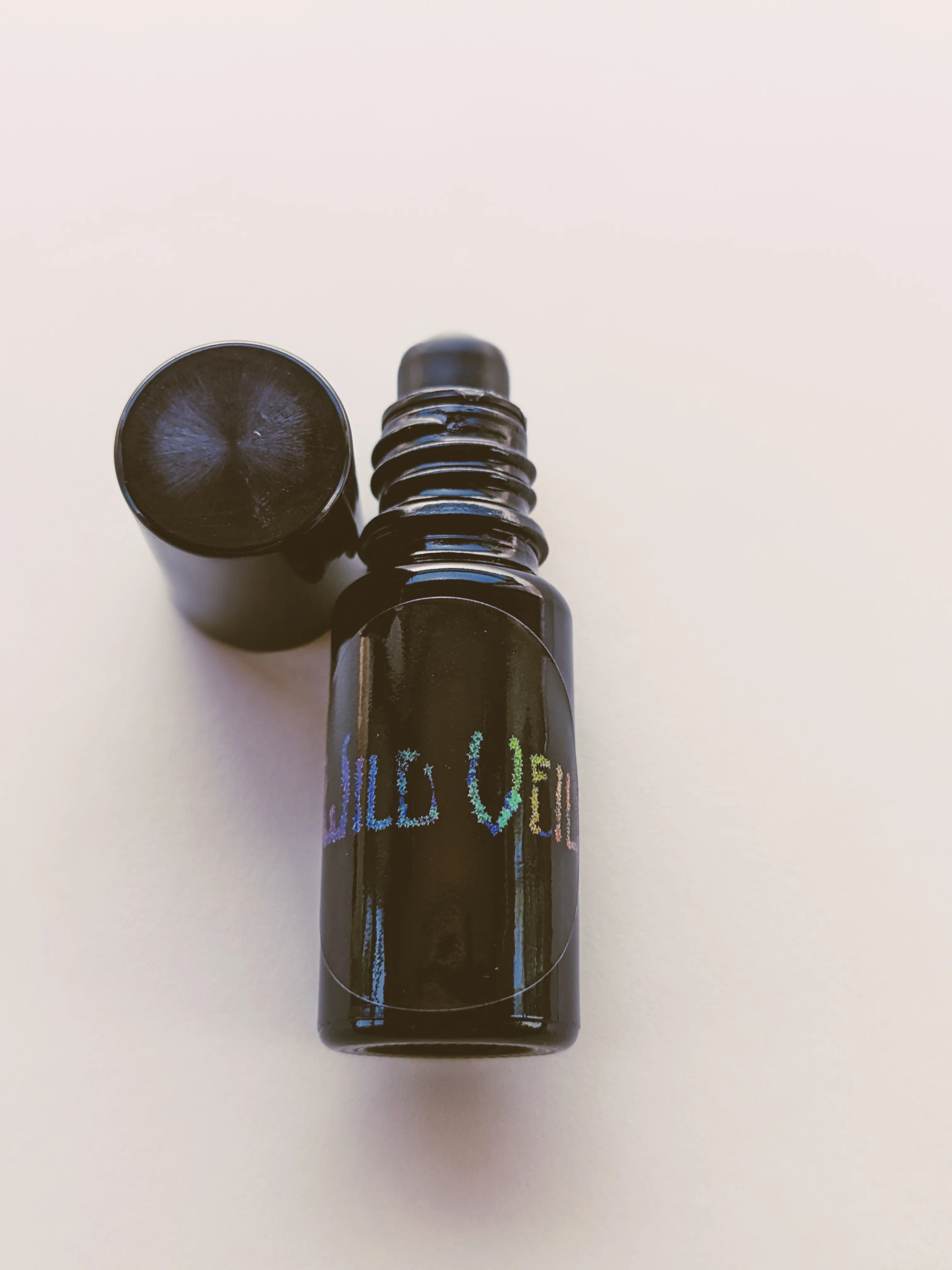 Pisces ♓︎ natural perfume. tahitian lime, jasmine, ylang, elemi, resins sumatra, papyrus. March 2025 - Image 10