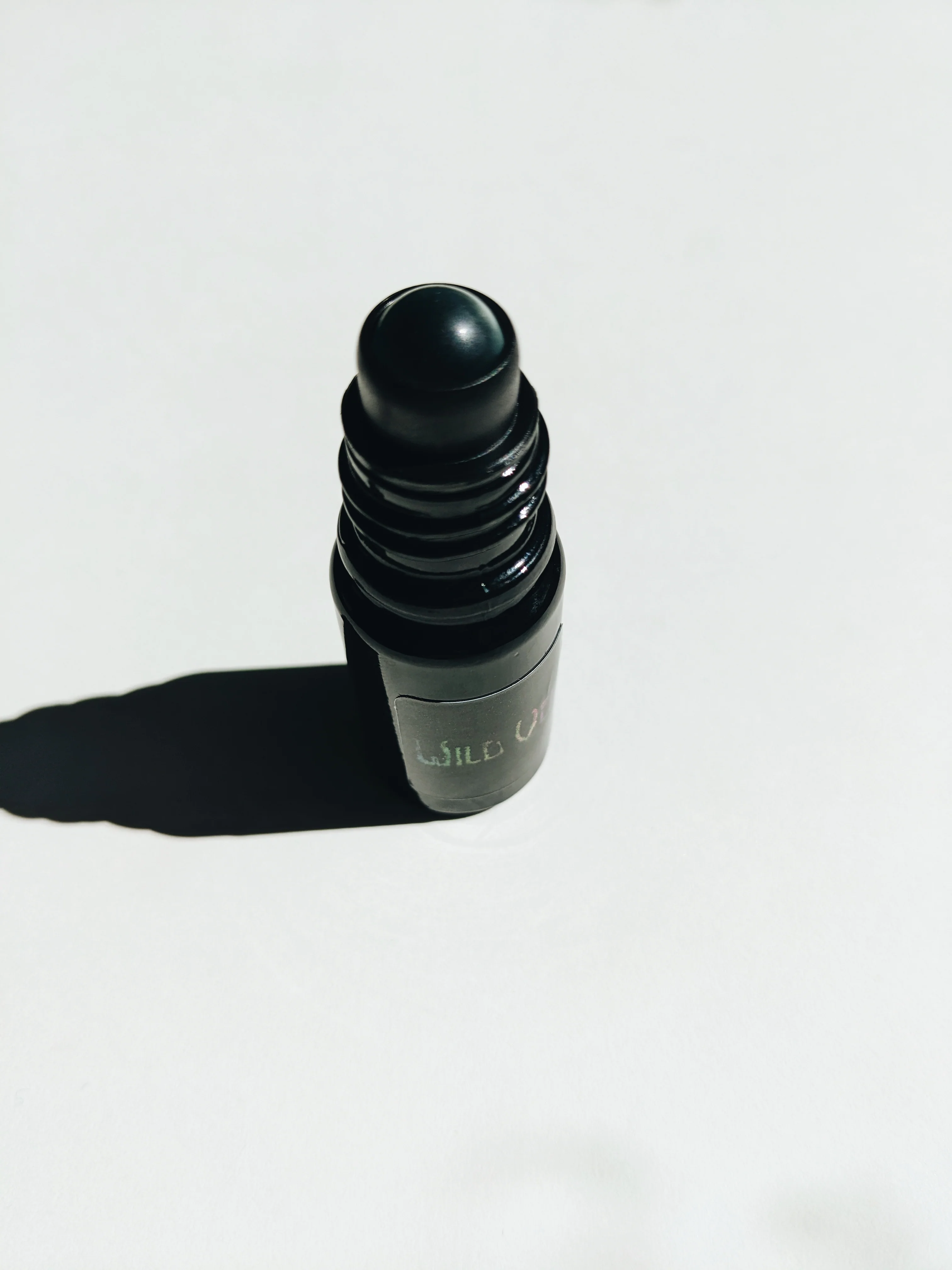 Vanilla Ocean. natural perfume. refreshing briny floral vanilla. ambergris, neroli, rose, clove. July 2024 - Image 12