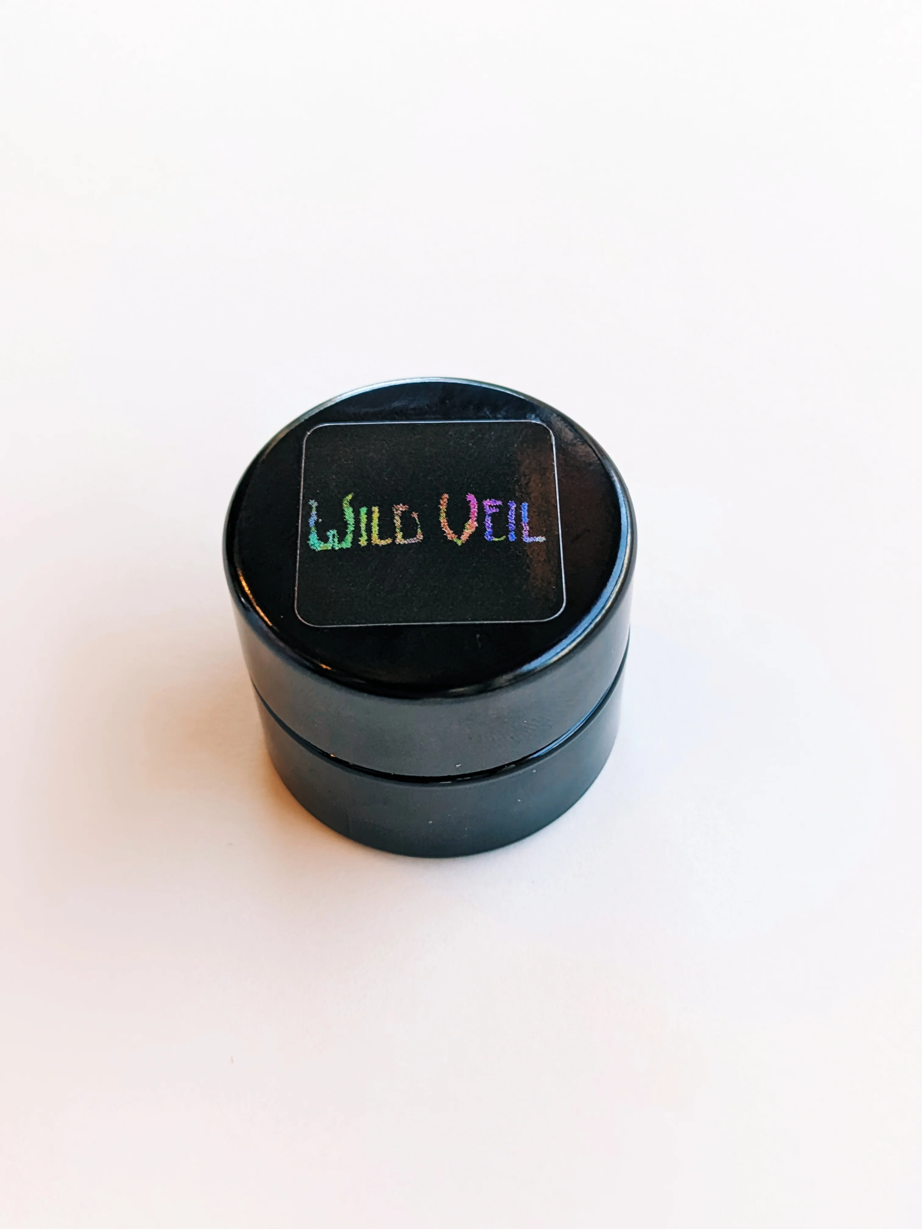 World ♄ natural perfume. petrichor. elemental aroma of earth. wet stone and fossils. May 2023 - Image 4